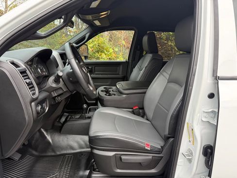 Used 2024 RAM 3500 Tradesman image 12