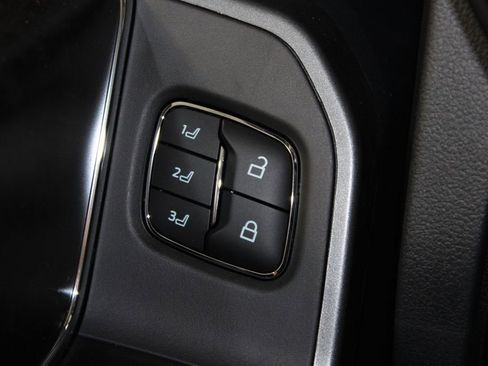 New 2026 Ford F250 Lariat w/ Black Appearance Package image 42