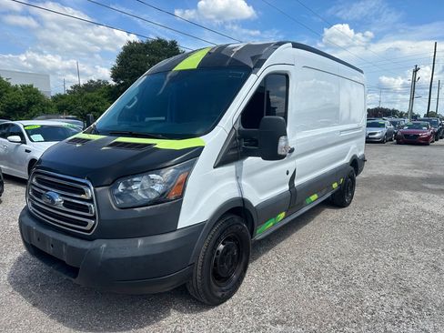 Used 2015 Ford Transit 250 148 Medium Roof RWD image 3
