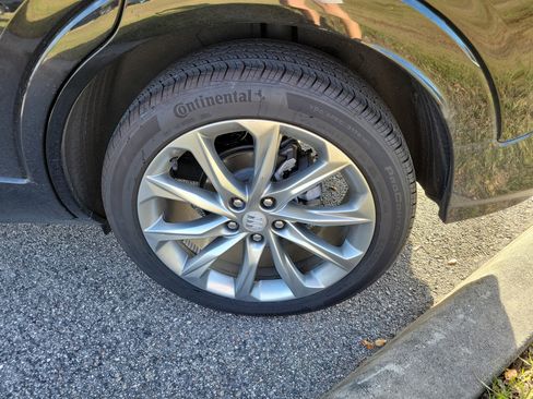 Used 2025 Buick Encore GX Avenir w/ Avenir Technology Package image 26