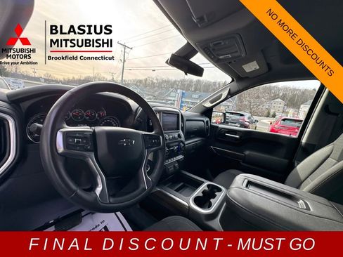 Used 2022 Chevrolet Silverado 1500 LT Trail Boss w/ Bed Protection Package image 11