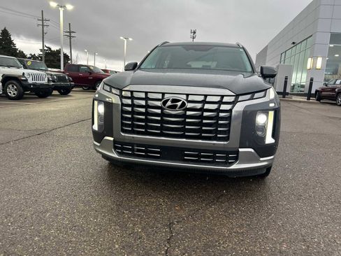 Used 2023 Hyundai Palisade Calligraphy image 6