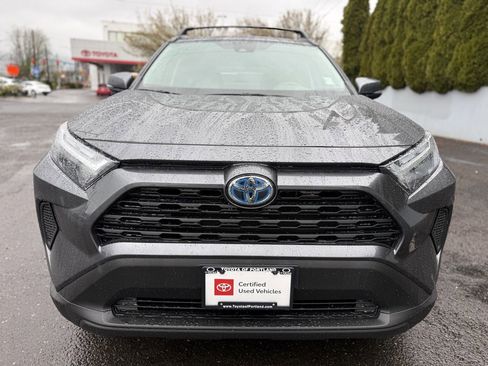 Certified 2022 Toyota RAV4 XLE image 3