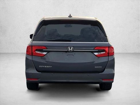 Used 2024 Honda Odyssey Touring image 7