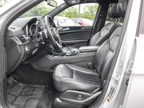 Used 2017 Mercedes-Benz GLS 450 4MATIC image 4