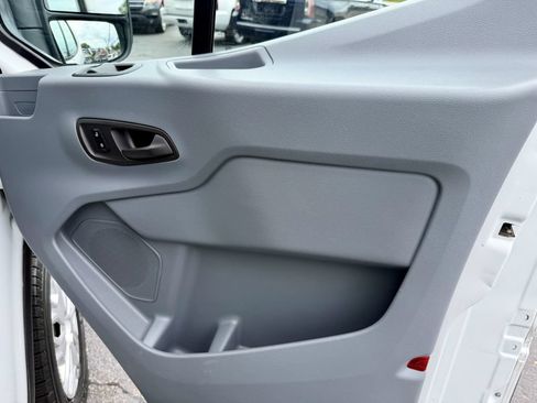 Used 2016 Ford Transit 350 XLT RWD image 22