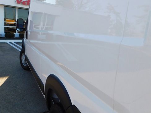 Used 2024 RAM ProMaster 3500 w/ Convenience Group image 9