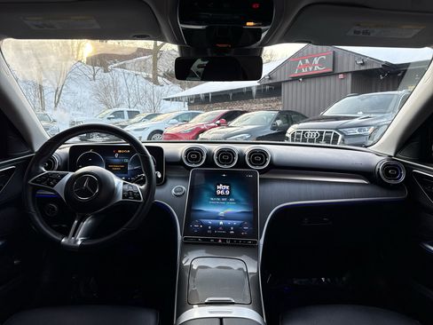 Used 2023 Mercedes-Benz C 300 4MATIC Sedan image 32