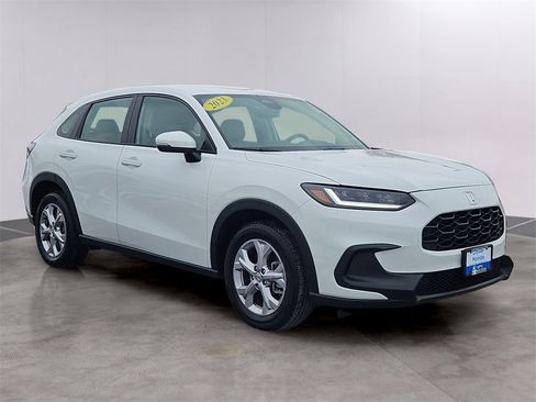 Certified 2023 Honda HR-V LX image 3