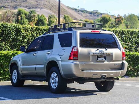 Used 2006 Toyota 4Runner SR5 RWD image 8