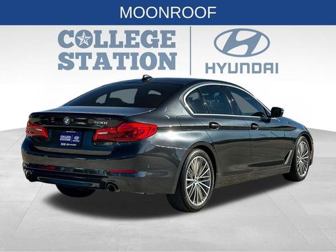 Used 2019 BMW 530i w/ Premium Package image 11