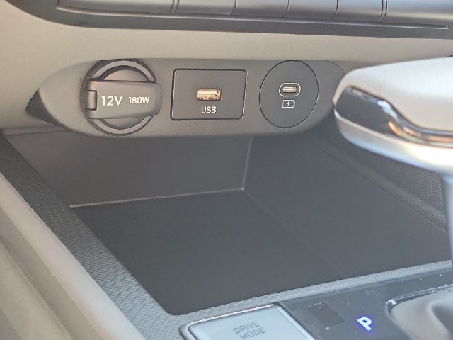 New 2026 Hyundai Elantra Hybrid FWD image 14