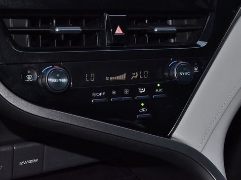 Used 2022 Toyota Camry LE FWD image 28
