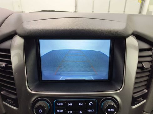 Used 2020 Chevrolet Suburban LT image 27