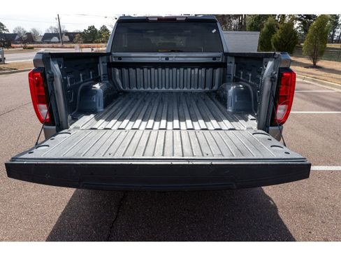 Used 2020 GMC Sierra 1500 Elevation w/ Elevation Value Package image 15