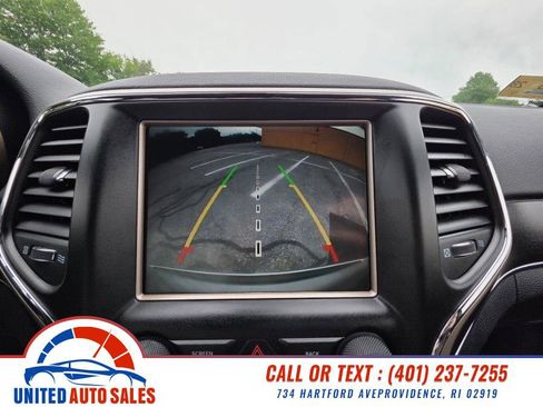 Used 2015 Jeep Grand Cherokee Limited w/ Luxury Group II AWD/4WD image 25