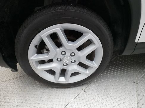 Used 2025 Honda Passport EX-L image 27