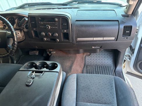 Used 2008 Chevrolet Silverado 1500 LT w/ Power Pack Plus RWD image 7