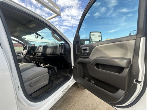 Used 2019 Chevrolet Silverado 2500 W/T w/ WT Convenience Package image 15