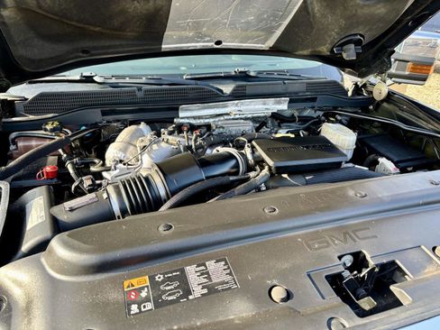 Used 2019 GMC Sierra 2500 SLT w/ Duramax Plus Package image 16