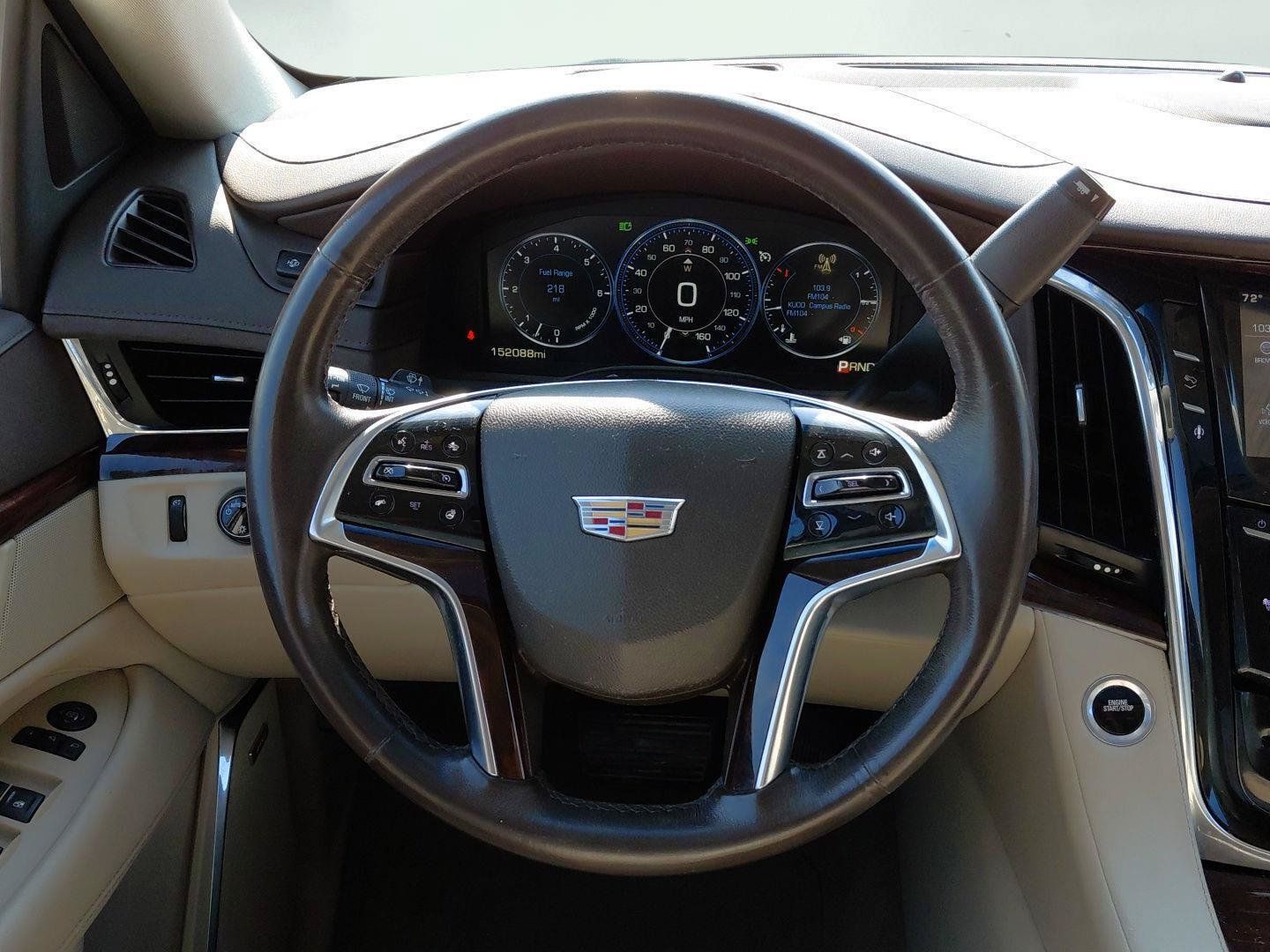 Used 2015 Cadillac Escalade Luxury AWD/4WD image 40