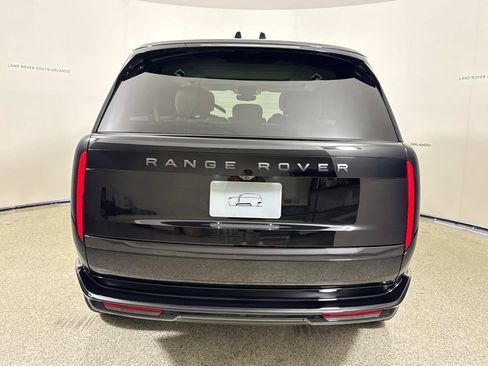 New 2027 Land Rover Range Rover Long Wheelbase SE AWD/4WD image 4