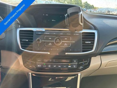 Used 2016 Honda Accord LX image 19