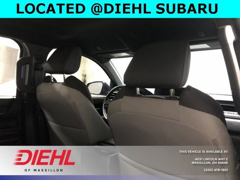 Used 2025 Toyota Tacoma TRD Off-Road image 11