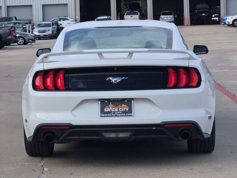 Used 2019 Ford Mustang Coupe w/ Ecoboost Performance Package RWD image 5