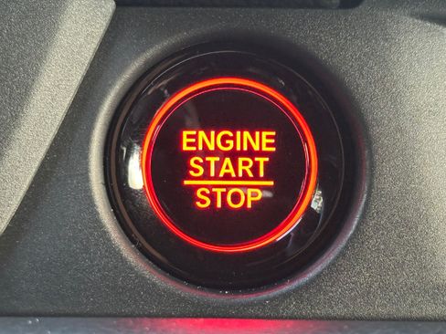 Certified 2025 Honda Pilot TrailSport image 34