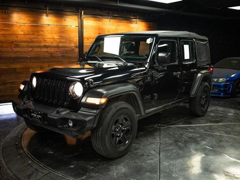 Used 2023 Jeep Wrangler Unlimited Sport AWD/4WD image 2