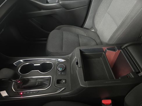 Certified 2023 Chevrolet Traverse LT image 29