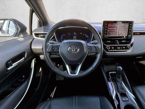 Used 2019 Toyota Corolla XSE FWD image 7