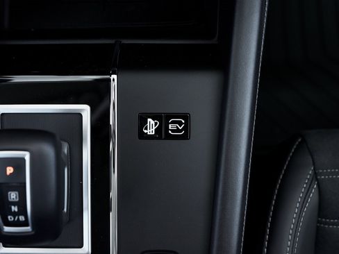 New 2025 Mitsubishi Outlander SE image 45