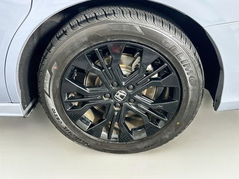 Used 2025 Honda Odyssey Sport-L image 11