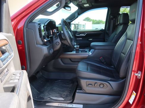 Used 2023 Chevrolet Silverado 1500 High Country AWD/4WD image 16