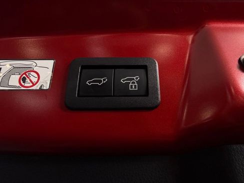 Used 2025 Toyota Prius Limited w/ Limited Premium Package FWD image 28