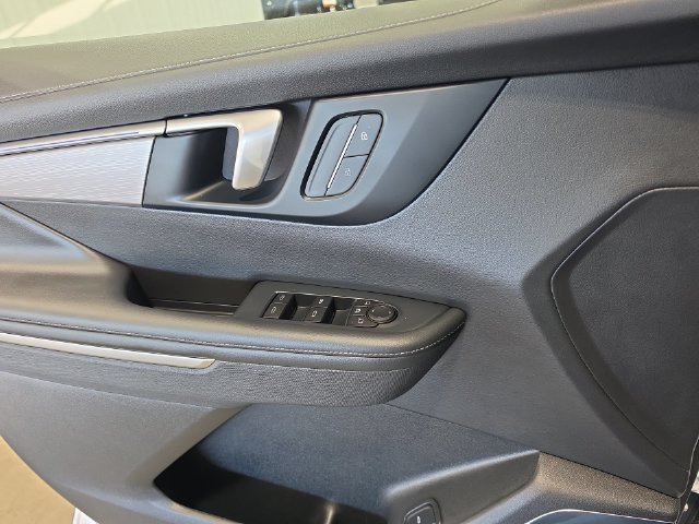 Used 2026 Buick Enclave Preferred AWD/4WD image 21