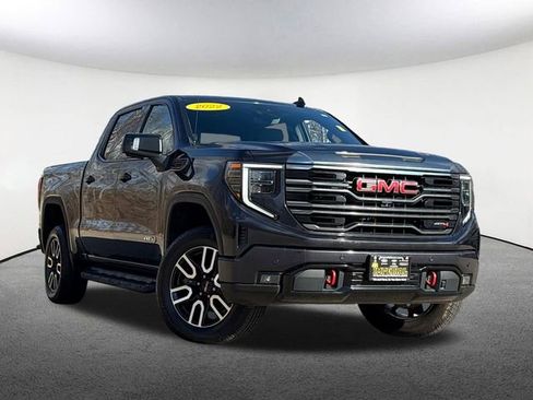 Used 2022 GMC Sierra 1500 AT4 w/ AT4 Premium Package image 2