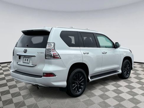 Used 2023 Lexus GX 460 Premium w/ Premium Package AWD/4WD image 2