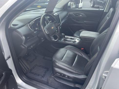 Used 2019 Chevrolet Traverse Premier AWD/4WD image 12