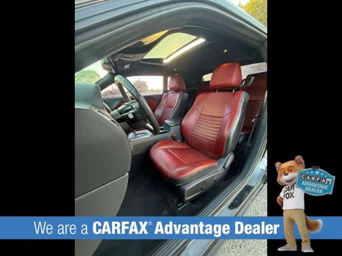 Used 2014 Dodge Challenger SXT RWD image 21
