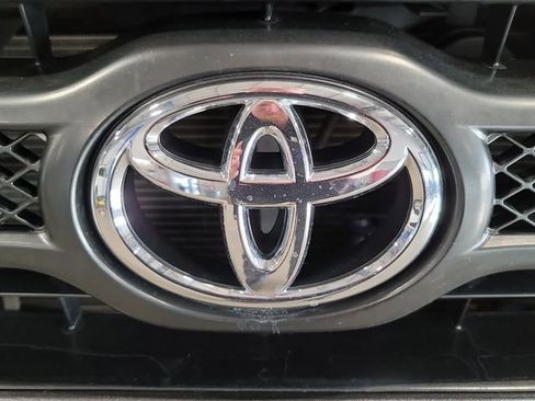 Used 2012 Toyota Tacoma 4x4 Double Cab w/ TRD Sport Pkg image 26