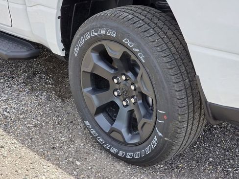New 2026 RAM 1500 Express AWD/4WD image 8