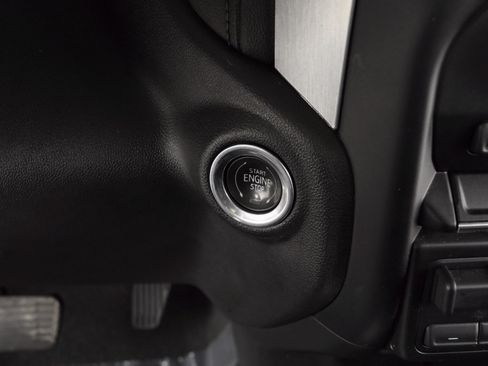 Used 2020 GMC Sierra 2500 SLE w/ SLE Value Package; image 20