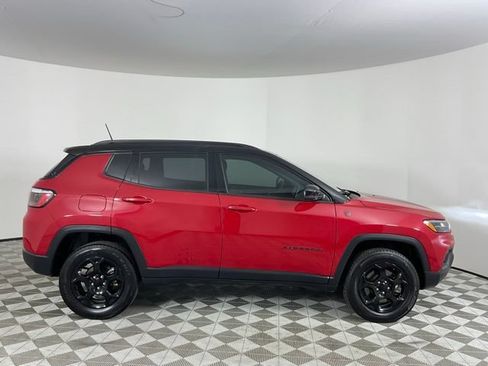 Used 2023 Jeep Compass Trailhawk AWD/4WD image 4