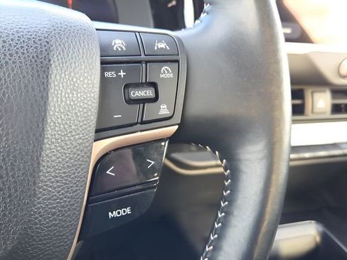 Used 2025 Toyota Crown Nightshade image 28