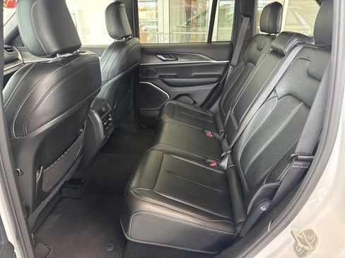 Used 2024 Jeep Grand Cherokee Limited 4xe image 17