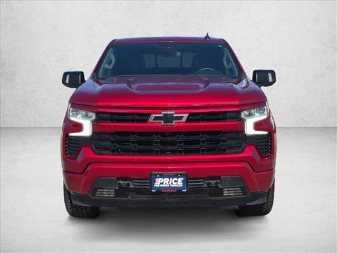 Used 2022 Chevrolet Silverado 1500 RST AWD/4WD image 2