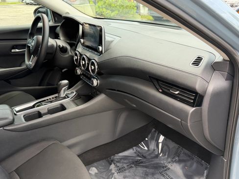 Used 2024 Nissan Sentra SV FWD image 18